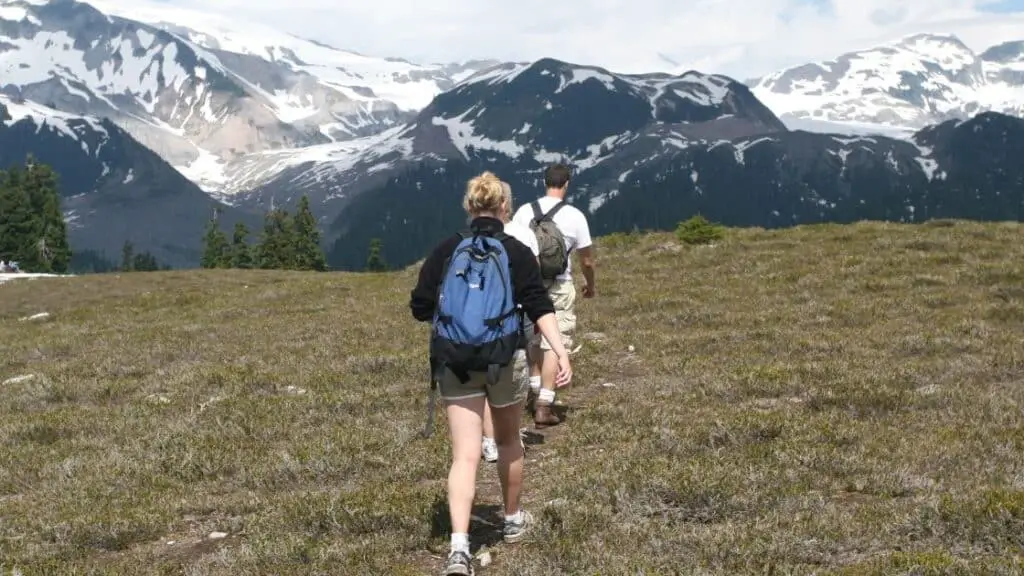 Hiking benefits for couples